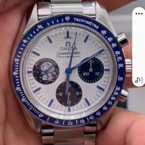 Omega Speedmaster “Snoopy 50th Anniversary”